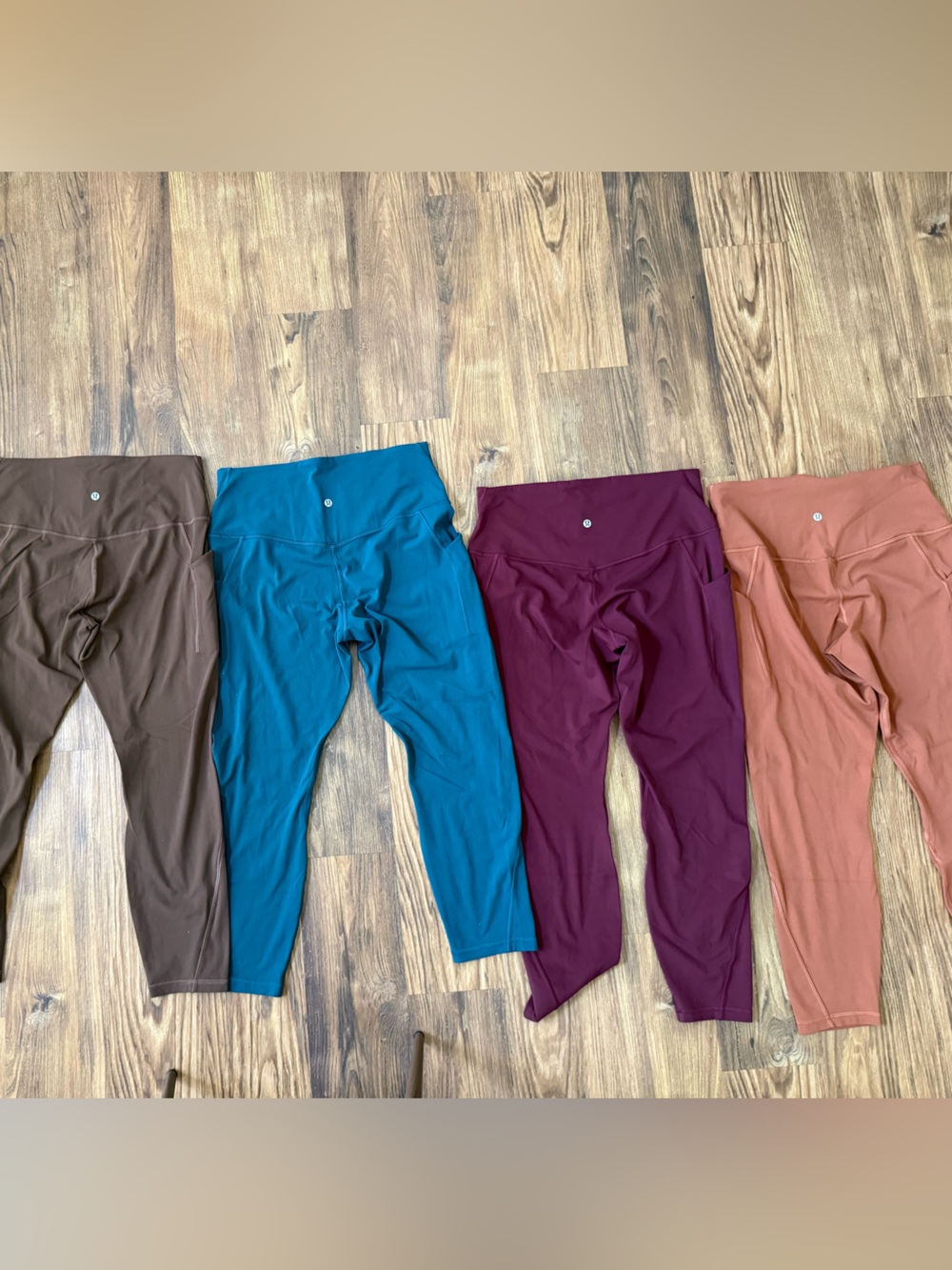 Lululemon lot size 12 Align with side pockets